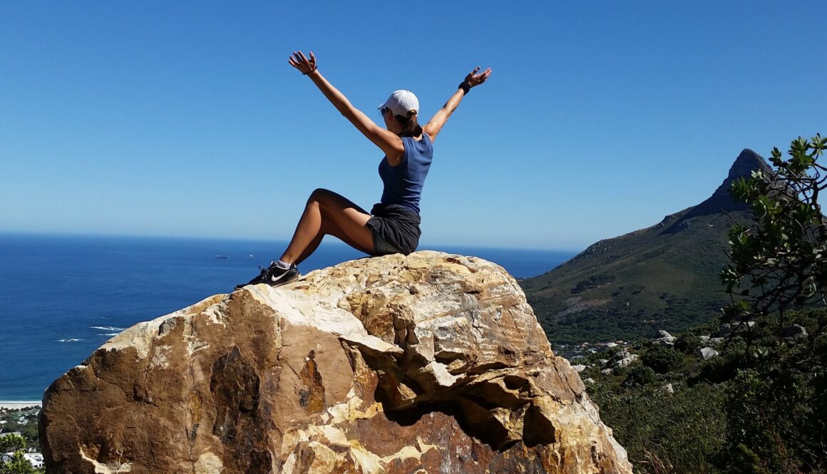 sea-nature-outdoor-rock-walking-mountain-1201905-pxhere.com